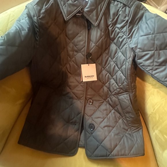 Brand New, Unworn Burberry Jacket! - Picture 5 of 8